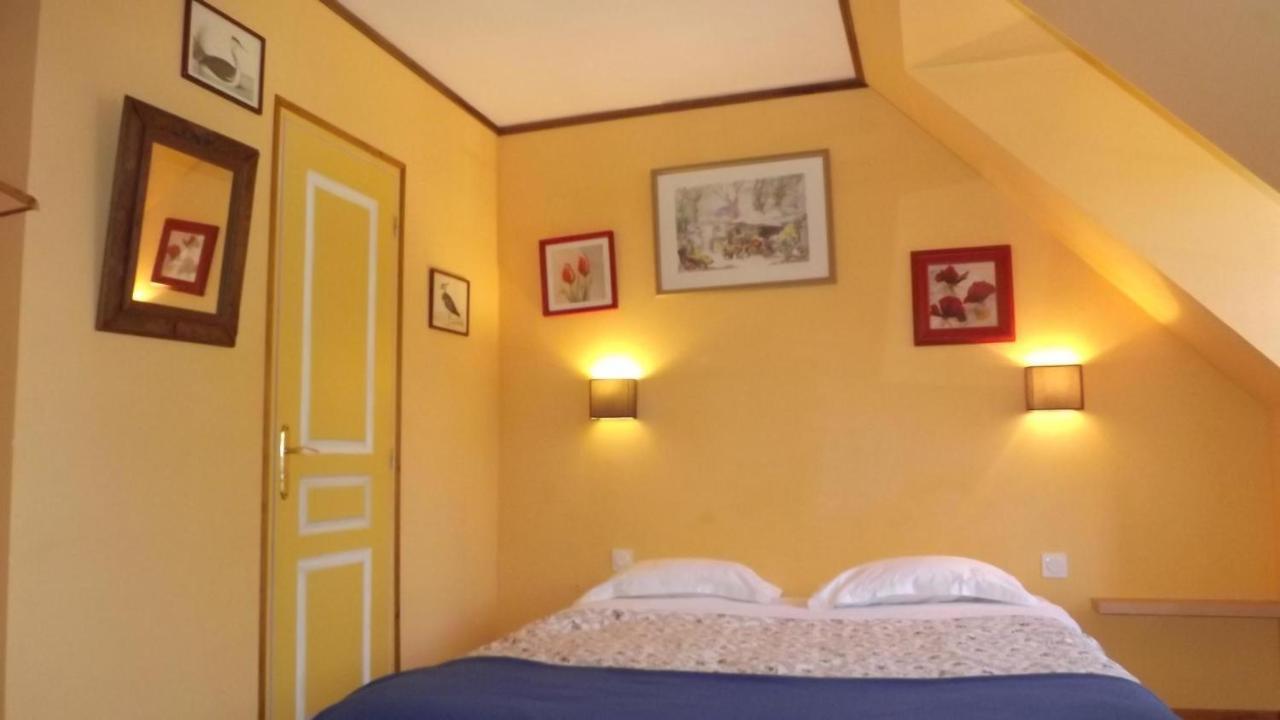 Hotel Manoir De Rouesse Laval  Zewnętrze zdjęcie