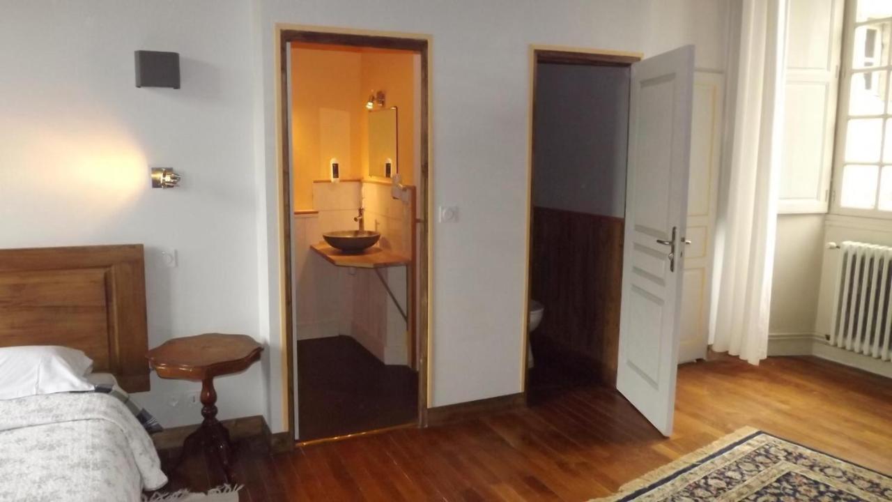 Hotel Manoir De Rouesse Laval  Zewnętrze zdjęcie
