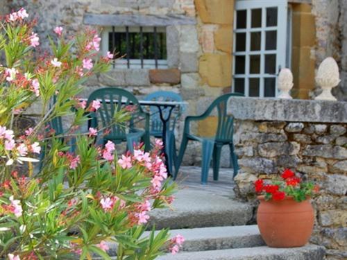 Hotel Manoir De Rouesse Laval  Zewnętrze zdjęcie