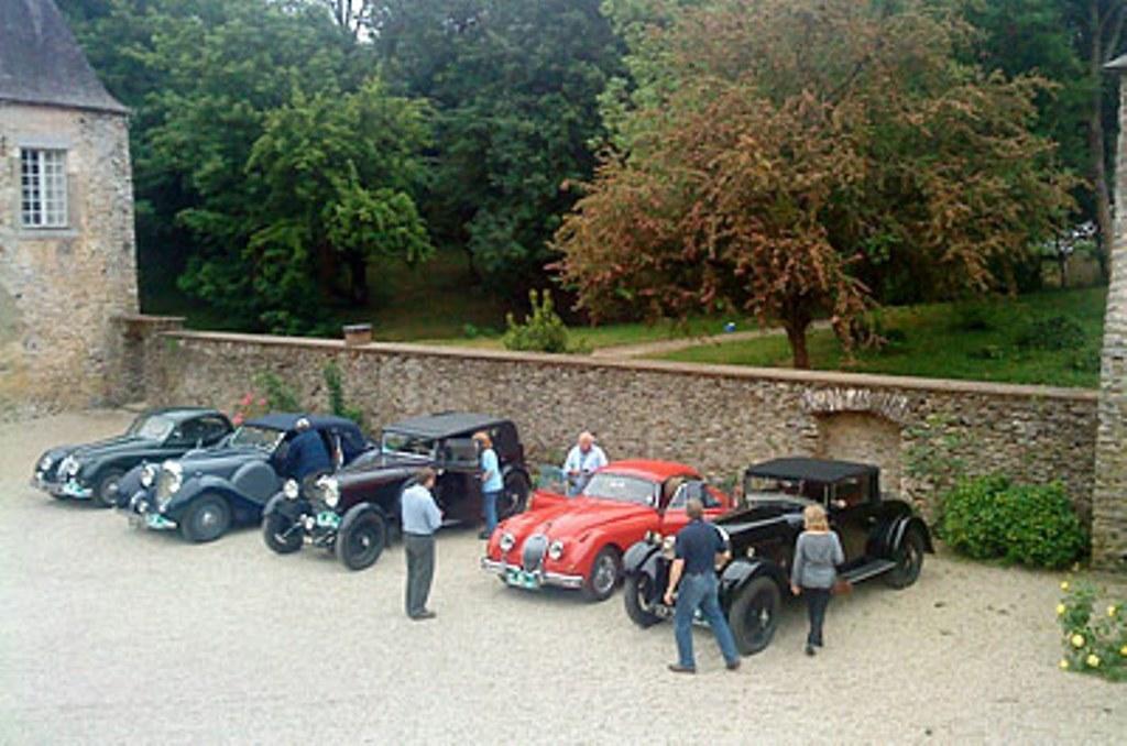 Hotel Manoir De Rouesse Laval  Zewnętrze zdjęcie