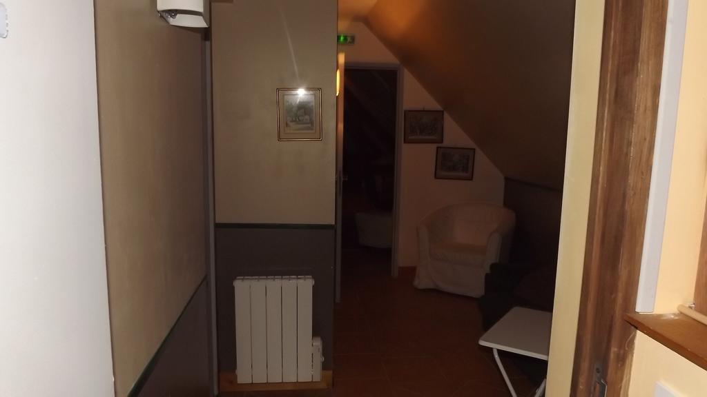 Hotel Manoir De Rouesse Laval  Zewnętrze zdjęcie